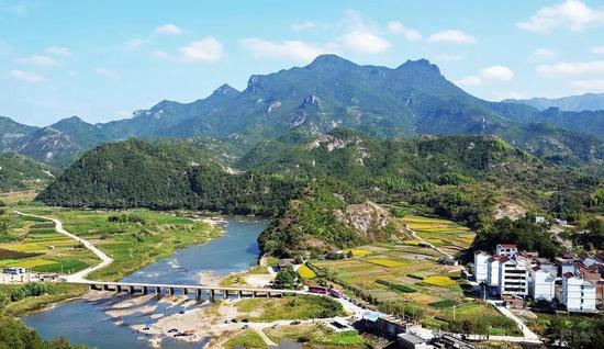 芙蓉峡·通天弄堂