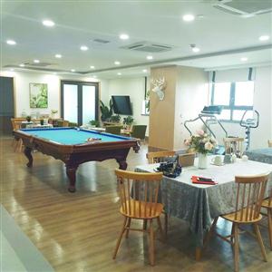 在支援者之家可以打桌球、简单聚会 /晨报记者 李晓明 本版图片
