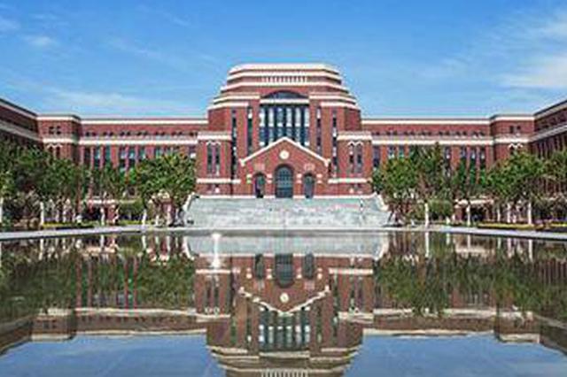 上海建桥学院回应一周上七天课:非毕业年级学生暂不返校