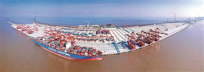 全球单体最大的自动化码头--上海洋山港四期,其