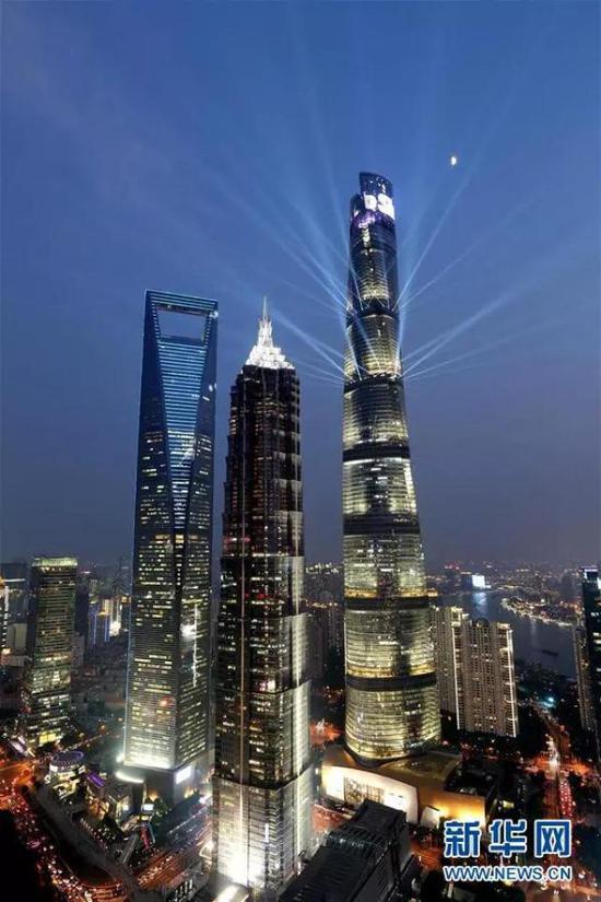 上海国际金融中心建设风鹏正举
