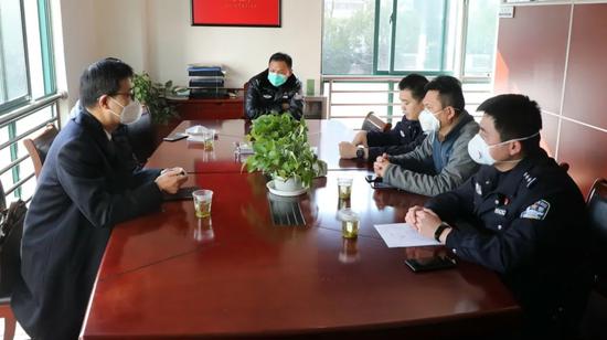 检察官提前介入，会同公安机关研究案情

