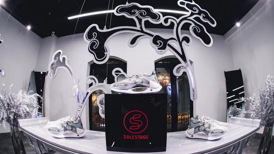 SoleStage内STA—李宁联名限量球鞋发售