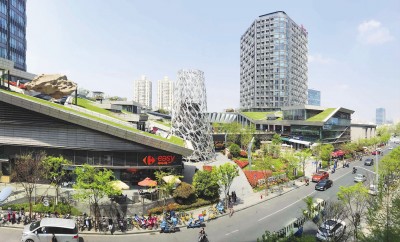 “绿地缤纷城”一站式购物消费中心成为市民餐饮聚会、休闲娱乐的好去处。本报记者赵立荣摄