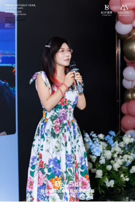 张蔚萱教授现场图片