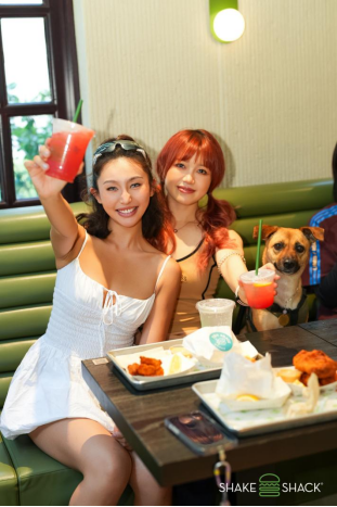 Shake Shack会员于门店就餐