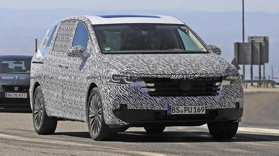 采用侧滑门设计 曝大众Viloran最新谍照