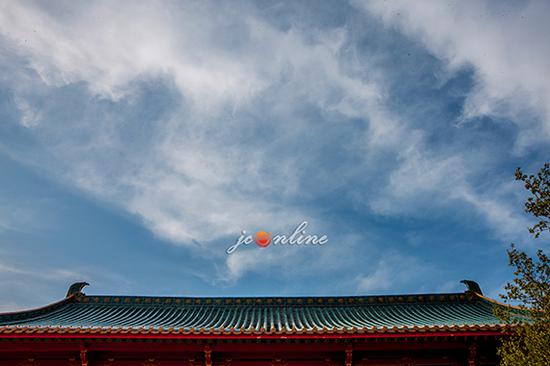 天地相连,时空交错,延续着华夏文明。