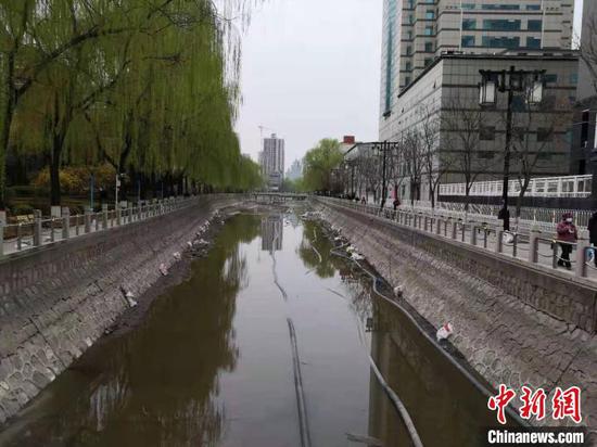 山西太原綜合施策節水控水。 李新鎖 攝