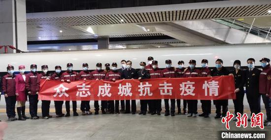 众志成城抗击疫情。 任丽娜 摄