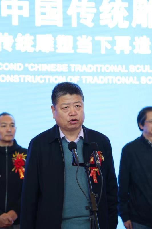 长治市政府副秘书长冯绍波主持仪式
