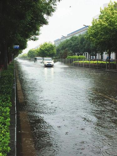 忻州迎来一次大范围强降雨。闫文兰摄