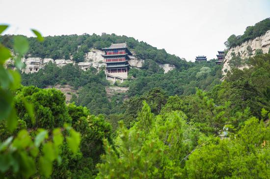 天龙山石窟
