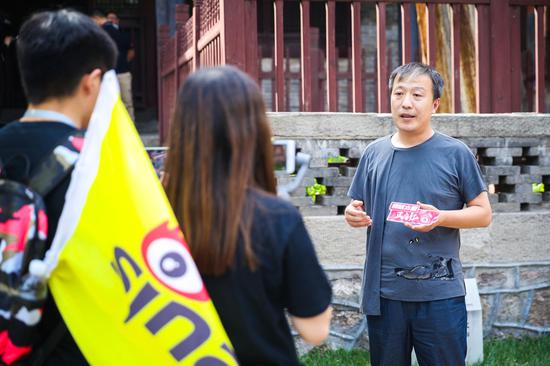 央视百家讲坛主讲人、文化学者魏新接受采访