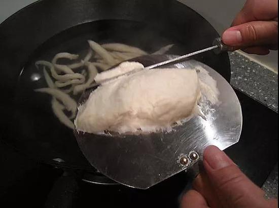 剔拨股