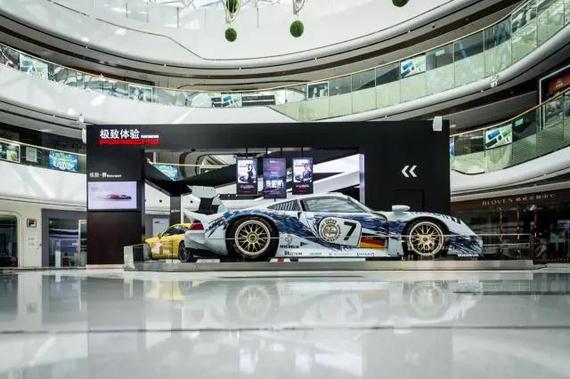 保时捷老爷车 911 GT1