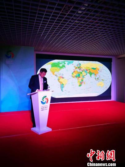 山西省旅游发展委员会副主任王琳对山西旅游资源作了整体推介。 官方供图 摄