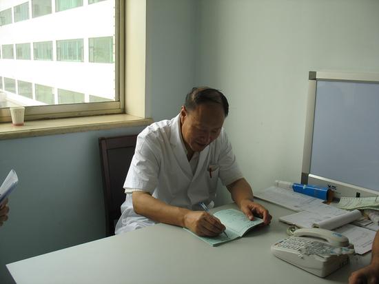 【新浪人物】良心办事 规范行医--记山西省煤炭