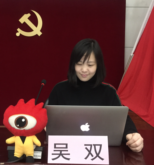 新浪山西总经理吴双@妖蘖无双 和学生们面对面交流