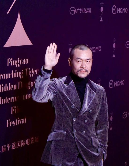 著名演员廖凡。