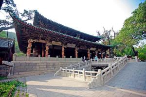 票价:82元(旺季)70元(淡季)