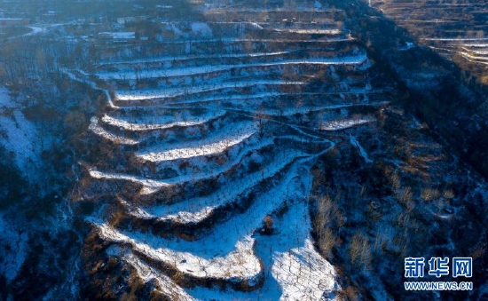 航拍芮城九峰山雪景。新华网 发(肖永杰 摄)
