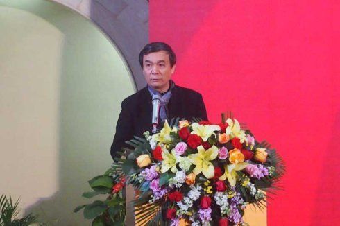 新当选的陕西省中国画学会副会长、西安美术学院院长郭线庐
