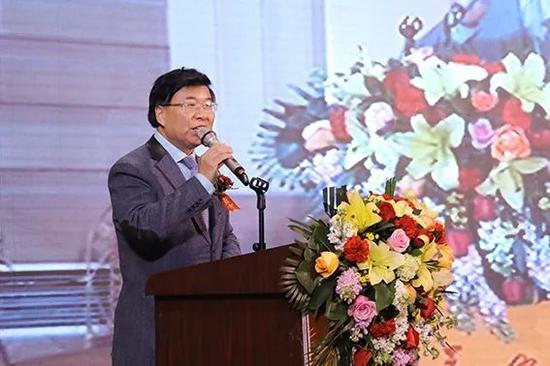 央视著名主持人韩乔生主持大会