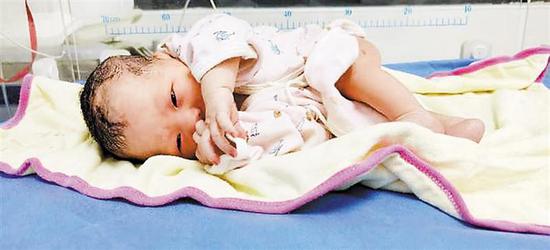  今日凌晨，一名男宝宝在龙岗区妇幼保健院出生。