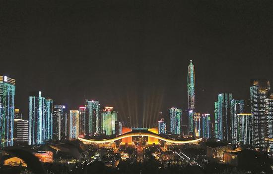 ▲深圳中心区灯光表演。