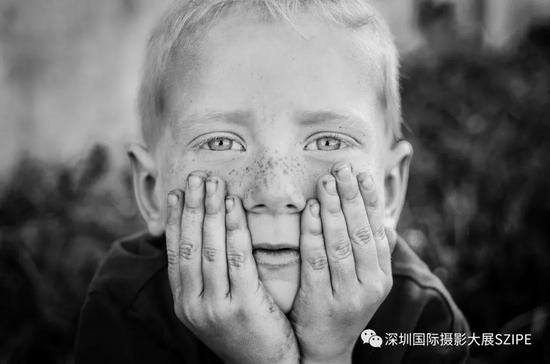 ▲选自专题邀请展,《影像丝路-中国乌克兰摄影展》系列,瓦西里·西蒙。