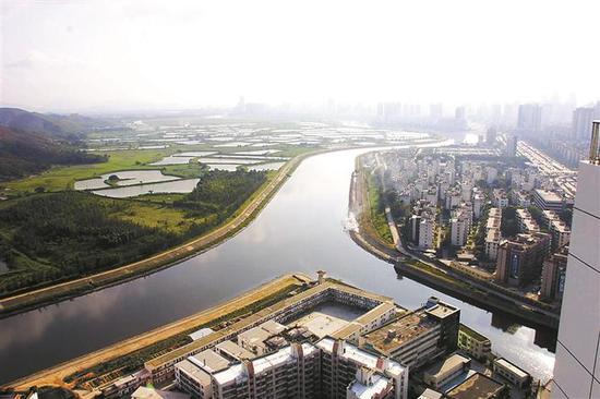 深圳的全国人大代表建议开放深圳河。图为深圳河一角。资料图片