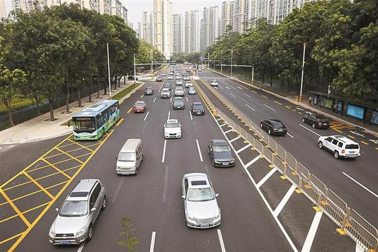 智慧道路侨香路路面修缮及交通改善工程主体完工。