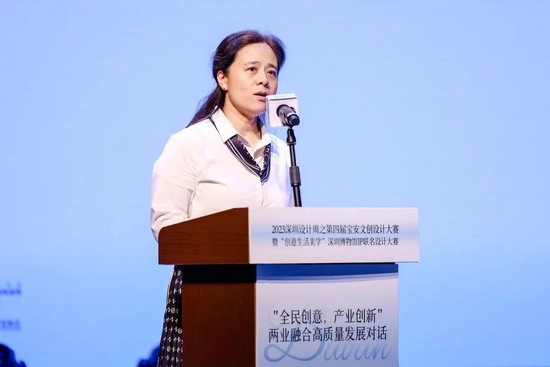宝安区文化广电旅游体育局党组书记、局长冯颖霞
