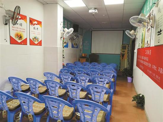 ���������ͽ���ʳƷ���н��ҡ�