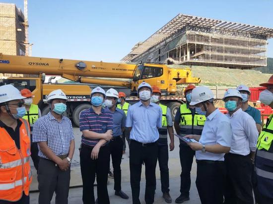 5月5日，乔恒利署长到深圳技术大学建设项目（一期）现场开展安全复查。