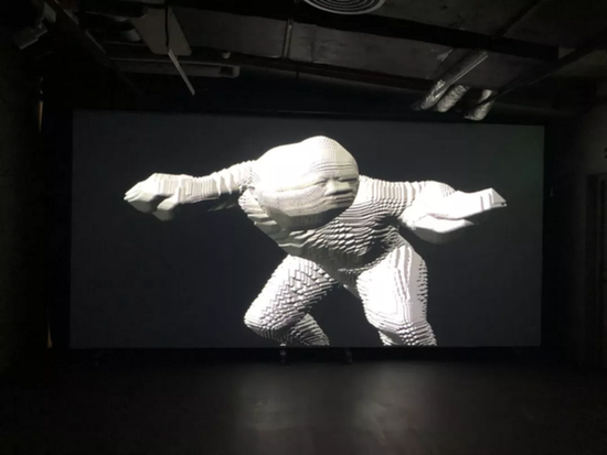 缪晓春,《陀螺舞》,尺寸可变,视频影像,2017
