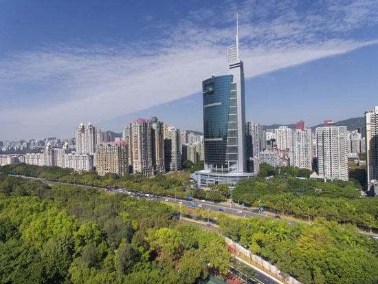 深圳特区报业大厦。深圳特区报记者 李伟文 摄