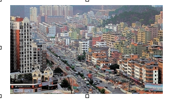龙华新区学位房价格居高不下。图为龙华新区的楼盘。深圳商报记者林晓斌 摄
