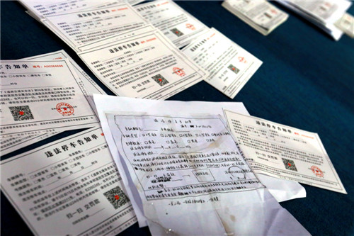 深圳现住人口_深圳历年人口变化图