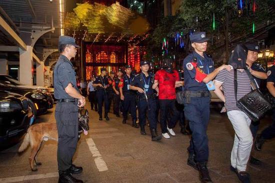广东警方摧毁130多个涉黑涉恶犯罪团伙 1420