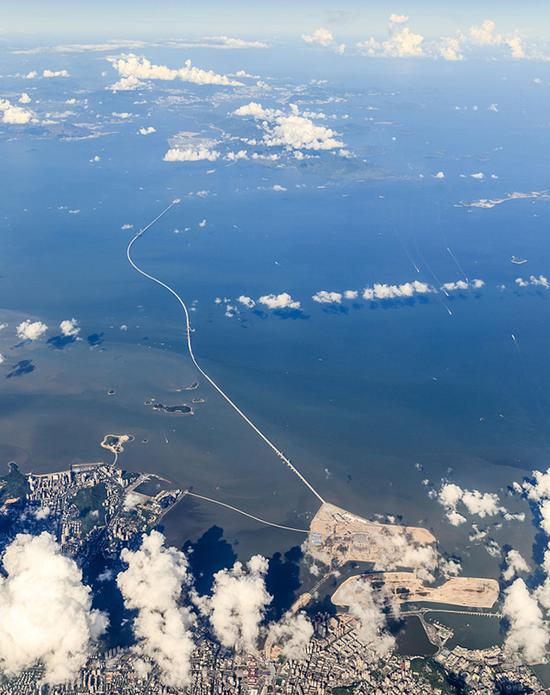 世界最长的跨海大桥港珠澳大桥