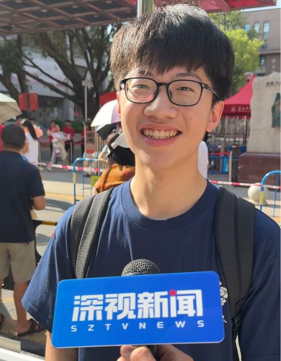 (图源 / 深圳卫视记者 靳承宇 摄)