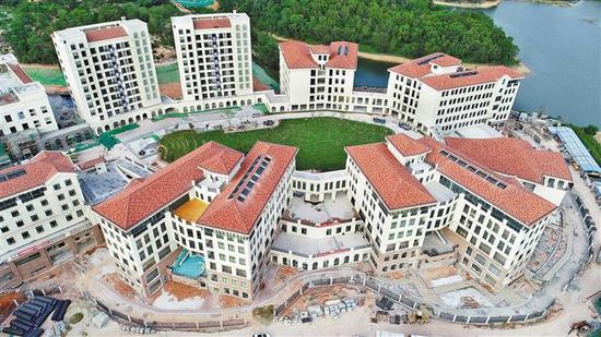 图为深圳外国语学校(龙岗)国际部。