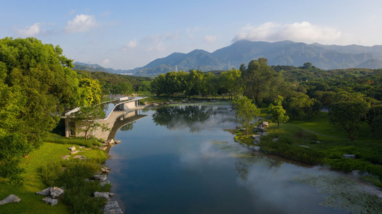 环西丽湖绿道(碧道)精心雕琢“一环九景”。图源:项目建设单位