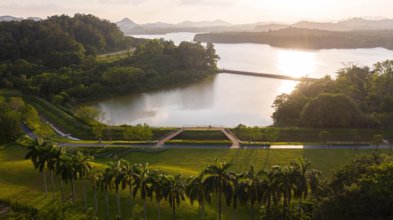 环西丽湖绿道(碧道)精心雕琢“一环九景”。图源:项目建设单位