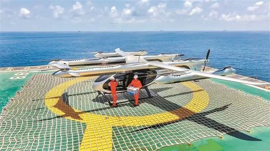 峰飞航空凯瑞鸥实现全球首次海上石油平台物资运输飞行。受访单位供图