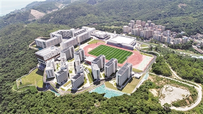 大鹏新区新建的漂亮学校，有效缓解深圳东部学位压力。