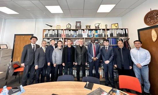 (上图是帝国理工)