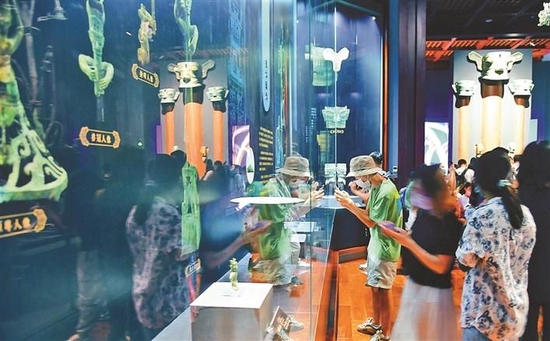 深圳博物馆延长服务时间，提前半小时开馆